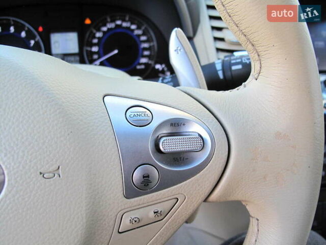 Черный Инфинити QX70, объемом двигателя 3.7 л и пробегом 235 тыс. км за 17300 $, фото 86 на Automoto.ua