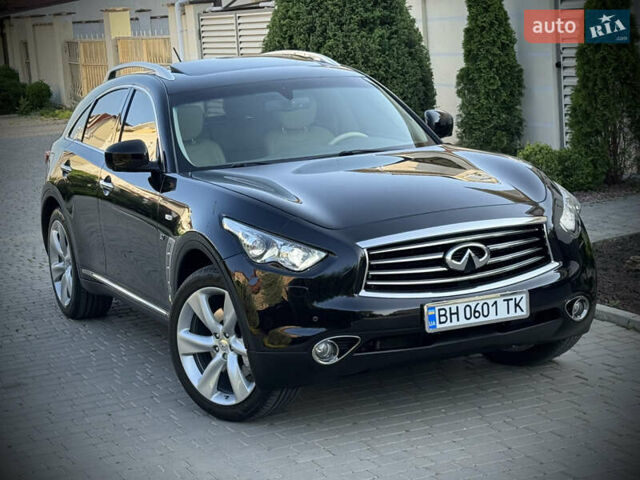 Черный Инфинити QX70, объемом двигателя 3.7 л и пробегом 118 тыс. км за 16700 $, фото 24 на Automoto.ua