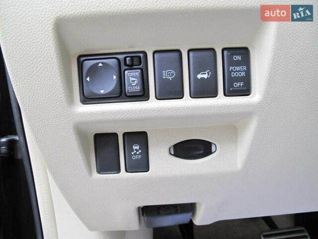 Черный Инфинити QX70, объемом двигателя 3.7 л и пробегом 235 тыс. км за 17300 $, фото 31 на Automoto.ua