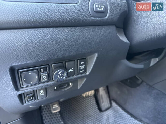 Черный Инфинити QX70, объемом двигателя 3.7 л и пробегом 185 тыс. км за 17999 $, фото 29 на Automoto.ua