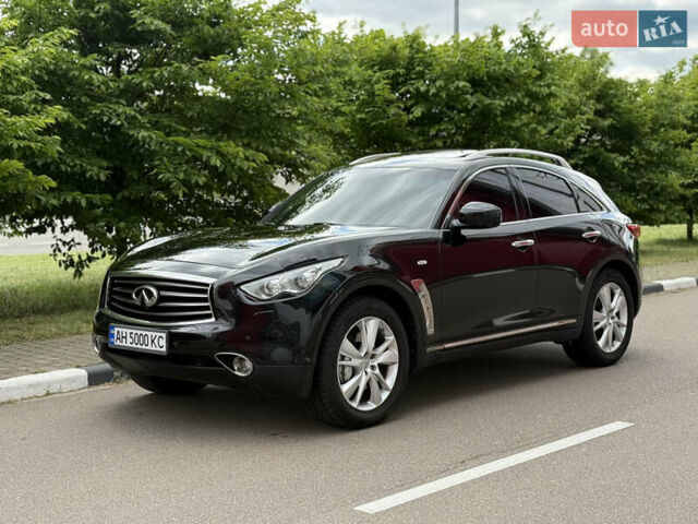 Черный Инфинити QX70, объемом двигателя 3.7 л и пробегом 140 тыс. км за 17300 $, фото 8 на Automoto.ua