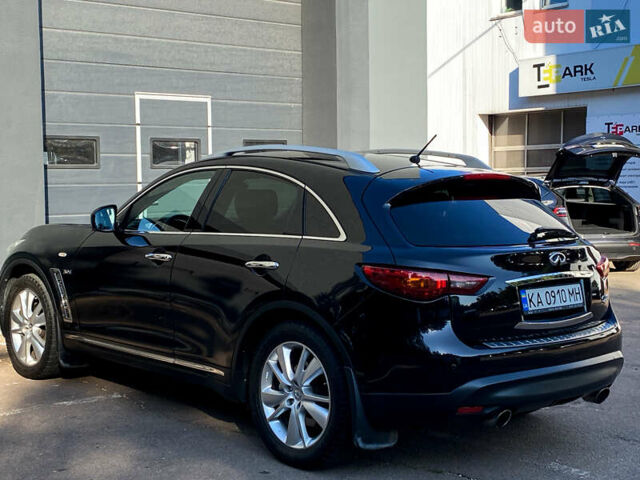 Чорний Інфініті QX70, об'ємом двигуна 2.99 л та пробігом 174 тис. км за 17000 $, фото 8 на Automoto.ua