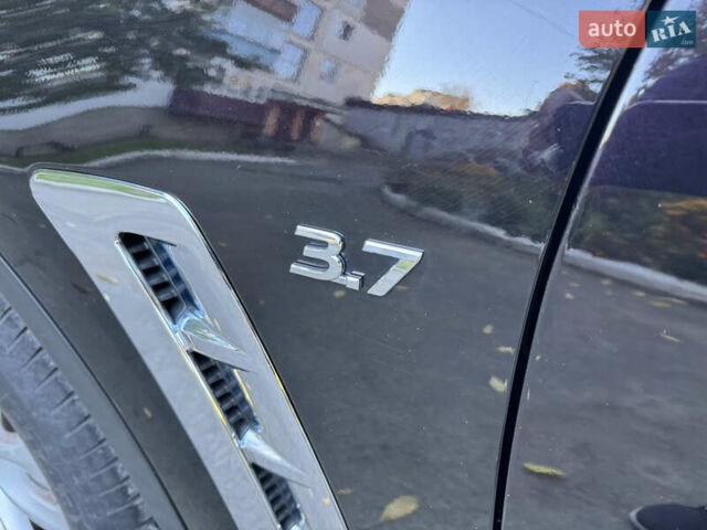 Черный Инфинити QX70, объемом двигателя 3.7 л и пробегом 185 тыс. км за 17999 $, фото 10 на Automoto.ua