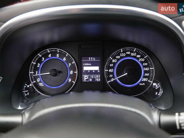 Черный Инфинити QX70, объемом двигателя 3.7 л и пробегом 150 тыс. км за 19500 $, фото 16 на Automoto.ua