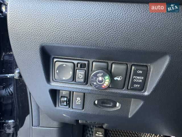 Черный Инфинити QX70, объемом двигателя 3.7 л и пробегом 185 тыс. км за 17999 $, фото 30 на Automoto.ua