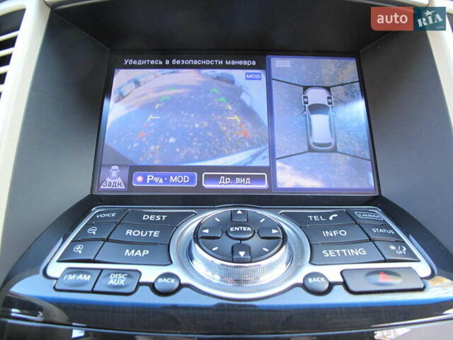 Черный Инфинити QX70, объемом двигателя 3.7 л и пробегом 235 тыс. км за 17300 $, фото 92 на Automoto.ua