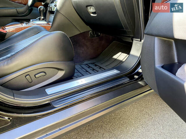 Черный Инфинити QX70, объемом двигателя 2.99 л и пробегом 175 тыс. км за 17900 $, фото 7 на Automoto.ua