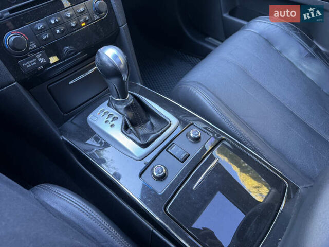 Черный Инфинити QX70, объемом двигателя 3.7 л и пробегом 185 тыс. км за 17999 $, фото 34 на Automoto.ua