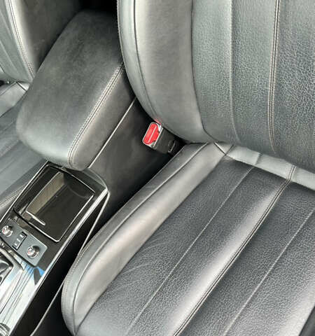 Черный Инфинити QX70, объемом двигателя 3.7 л и пробегом 170 тыс. км за 16500 $, фото 17 на Automoto.ua