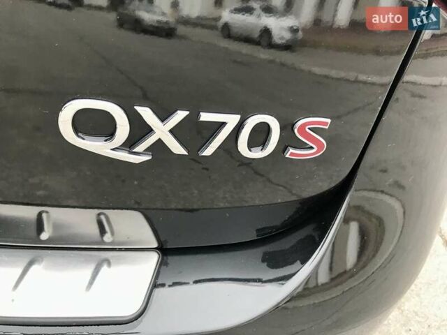 Черный Инфинити QX70, объемом двигателя 3.7 л и пробегом 138 тыс. км за 15900 $, фото 15 на Automoto.ua