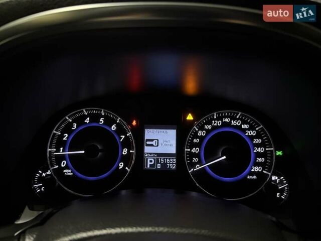 Черный Инфинити QX70, объемом двигателя 3.7 л и пробегом 151 тыс. км за 19700 $, фото 32 на Automoto.ua