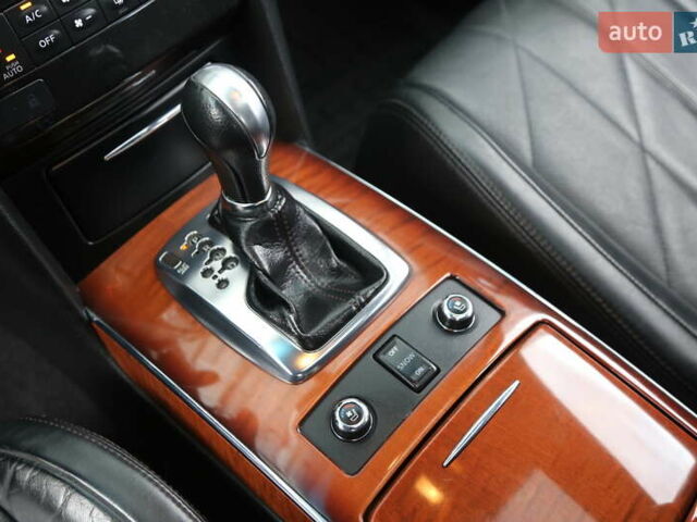 Черный Инфинити QX70, объемом двигателя 3.7 л и пробегом 150 тыс. км за 19500 $, фото 19 на Automoto.ua