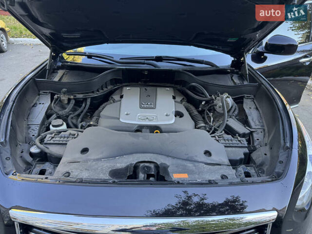 Черный Инфинити QX70, объемом двигателя 3.7 л и пробегом 185 тыс. км за 17999 $, фото 31 на Automoto.ua