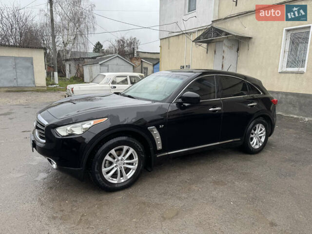 Черный Инфинити QX70, объемом двигателя 3.7 л и пробегом 185 тыс. км за 17700 $, фото 1 на Automoto.ua
