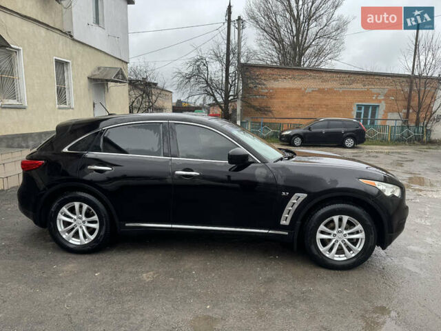 Черный Инфинити QX70, объемом двигателя 3.7 л и пробегом 185 тыс. км за 17700 $, фото 6 на Automoto.ua