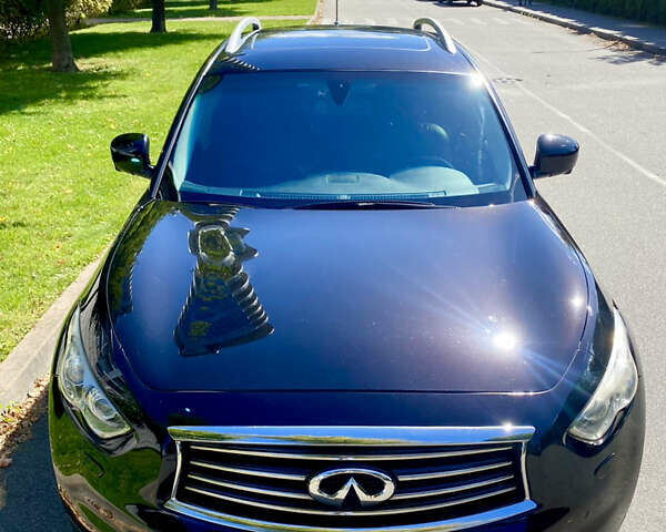 Черный Инфинити QX70, объемом двигателя 2.99 л и пробегом 175 тыс. км за 17900 $, фото 11 на Automoto.ua