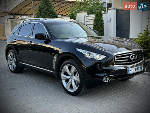 Черный Инфинити QX70, объемом двигателя 3.7 л и пробегом 118 тыс. км за 16700 $, фото 22 на Automoto.ua