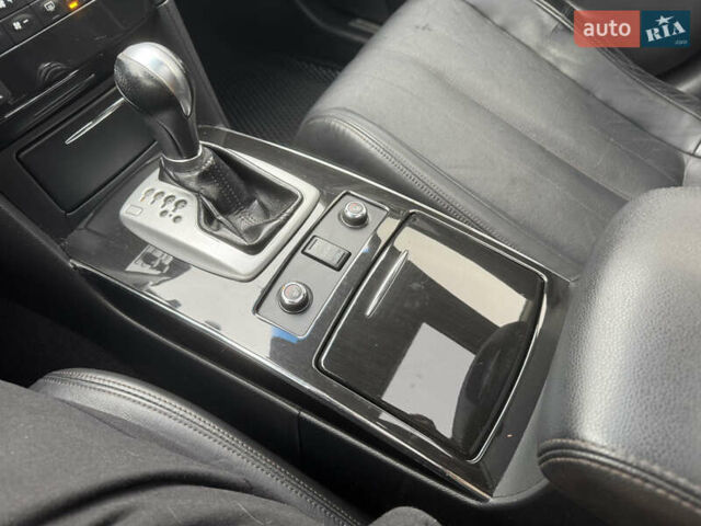 Черный Инфинити QX70, объемом двигателя 3.7 л и пробегом 185 тыс. км за 17700 $, фото 28 на Automoto.ua