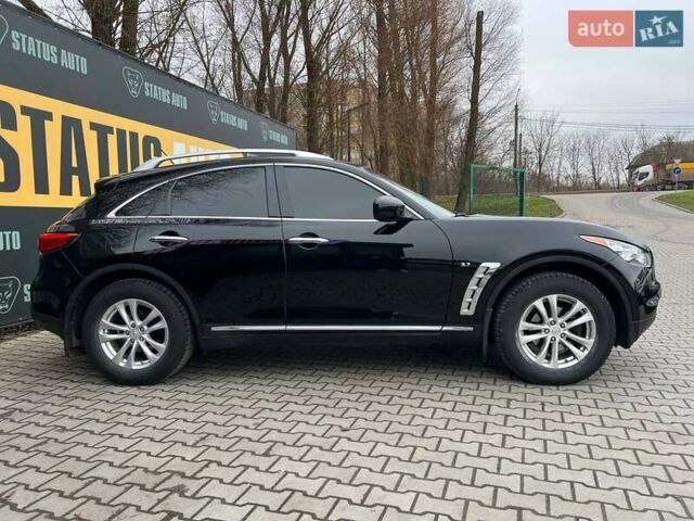 Чорний Інфініті QX70, об'ємом двигуна 3.7 л та пробігом 190 тис. км за 16900 $, фото 5 на Automoto.ua