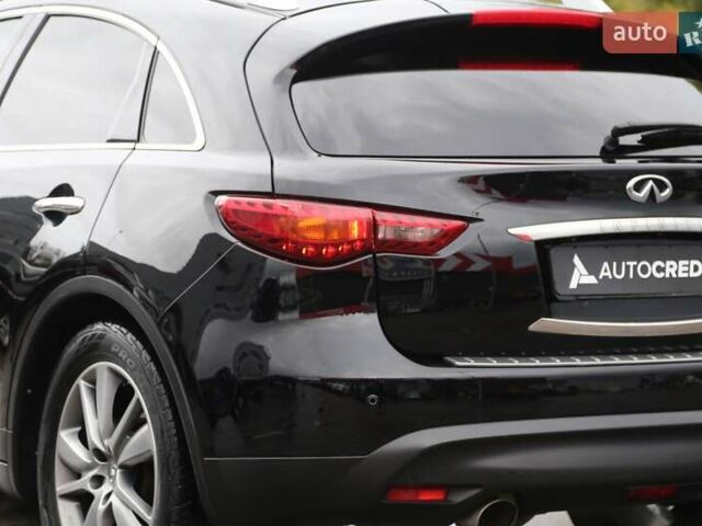 Черный Инфинити QX70, объемом двигателя 3.7 л и пробегом 150 тыс. км за 19500 $, фото 7 на Automoto.ua