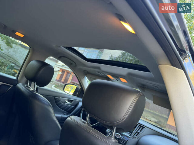 Черный Инфинити QX70, объемом двигателя 3.7 л и пробегом 185 тыс. км за 17999 $, фото 21 на Automoto.ua