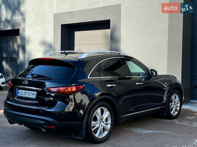 Чорний Інфініті QX70, об'ємом двигуна 2.99 л та пробігом 174 тис. км за 17000 $, фото 10 на Automoto.ua