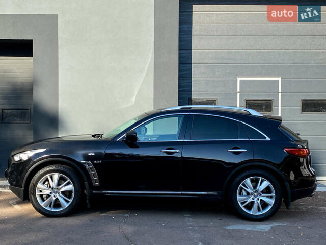 Чорний Інфініті QX70, об'ємом двигуна 2.99 л та пробігом 174 тис. км за 17000 $, фото 6 на Automoto.ua