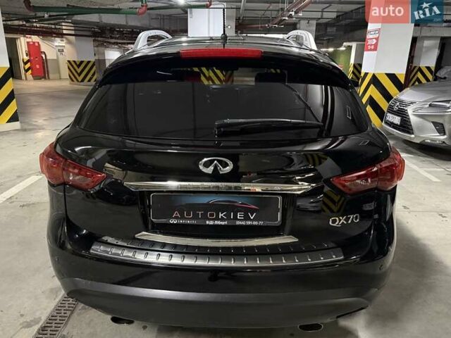 Черный Инфинити QX70, объемом двигателя 3.7 л и пробегом 151 тыс. км за 19700 $, фото 9 на Automoto.ua