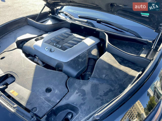 Черный Инфинити QX70, объемом двигателя 5 л и пробегом 171 тыс. км за 18900 $, фото 55 на Automoto.ua