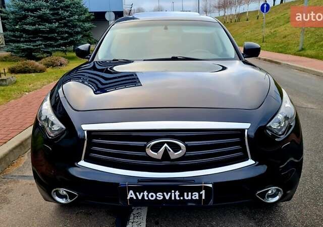 Черный Инфинити QX70, объемом двигателя 3.7 л и пробегом 212 тыс. км за 14950 $, фото 27 на Automoto.ua