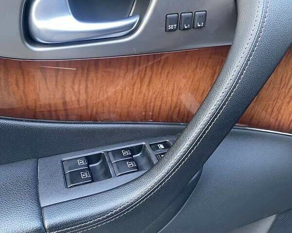 Черный Инфинити QX70, объемом двигателя 2.99 л и пробегом 168 тыс. км за 17900 $, фото 26 на Automoto.ua