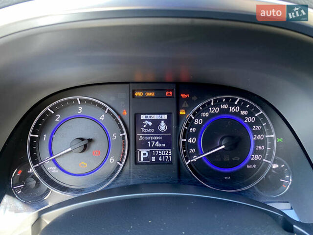 Черный Инфинити QX70, объемом двигателя 2.99 л и пробегом 175 тыс. км за 17900 $, фото 16 на Automoto.ua