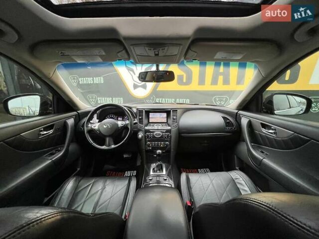 Чорний Інфініті QX70, об'ємом двигуна 3.7 л та пробігом 190 тис. км за 16900 $, фото 29 на Automoto.ua