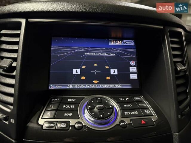 Черный Инфинити QX70, объемом двигателя 3.7 л и пробегом 151 тыс. км за 19700 $, фото 40 на Automoto.ua