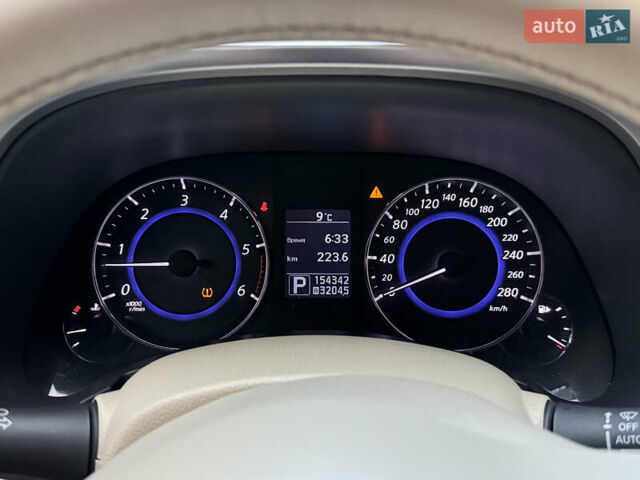 Черный Инфинити QX70, объемом двигателя 2.99 л и пробегом 154 тыс. км за 18700 $, фото 28 на Automoto.ua