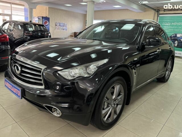 Черный Инфинити QX70, объемом двигателя 0 л и пробегом 219 тыс. км за 15500 $, фото 11 на Automoto.ua