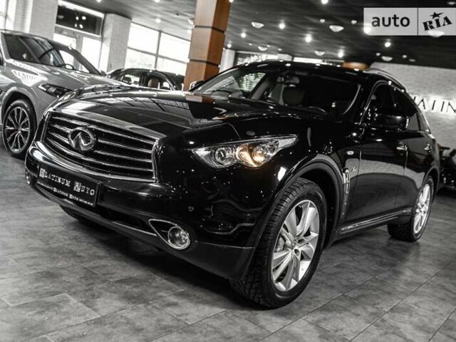 Чорний Інфініті QX70, об'ємом двигуна 3.7 л та пробігом 82 тис. км за 26900 $, фото 11 на Automoto.ua