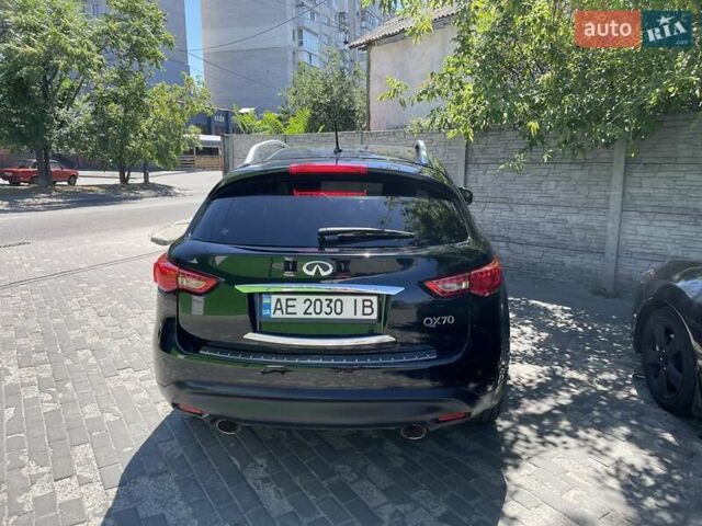 Черный Инфинити QX70, объемом двигателя 3.7 л и пробегом 86 тыс. км за 17000 $, фото 2 на Automoto.ua