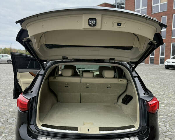 Черный Инфинити QX70, объемом двигателя 3.7 л и пробегом 131 тыс. км за 14299 $, фото 20 на Automoto.ua