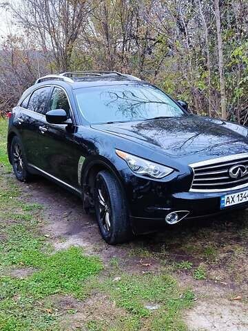 Черный Инфинити QX70, объемом двигателя 3.7 л и пробегом 192 тыс. км за 15500 $, фото 11 на Automoto.ua