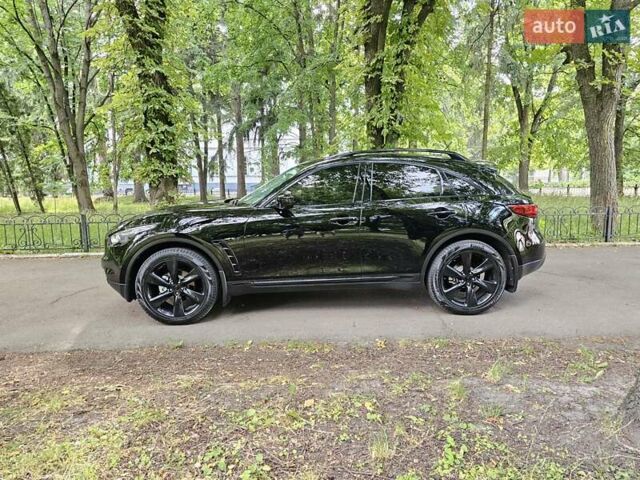 Чорний Інфініті QX70, об'ємом двигуна 3.7 л та пробігом 145 тис. км за 24500 $, фото 8 на Automoto.ua