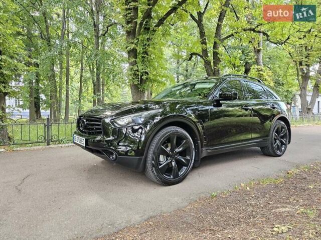 Чорний Інфініті QX70, об'ємом двигуна 3.7 л та пробігом 145 тис. км за 24500 $, фото 1 на Automoto.ua