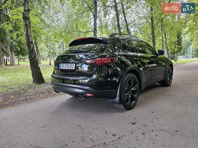 Чорний Інфініті QX70, об'ємом двигуна 3.7 л та пробігом 145 тис. км за 24500 $, фото 12 на Automoto.ua