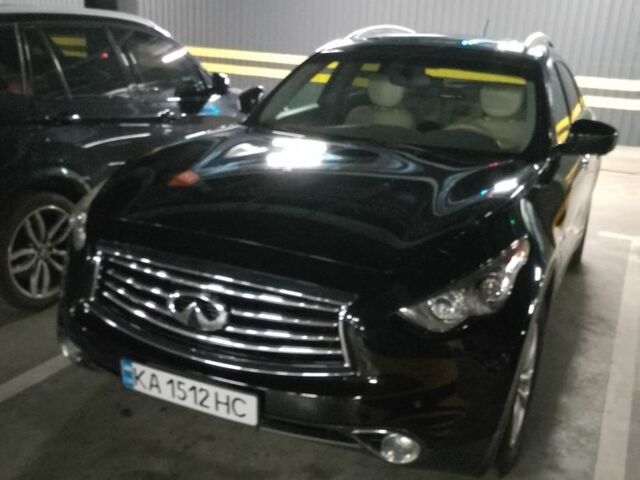 Черный Инфинити QX70, объемом двигателя 3.7 л и пробегом 172 тыс. км за 14279 $, фото 5 на Automoto.ua
