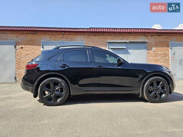 Чорний Інфініті QX70, об'ємом двигуна 3.7 л та пробігом 145 тис. км за 24500 $, фото 21 на Automoto.ua
