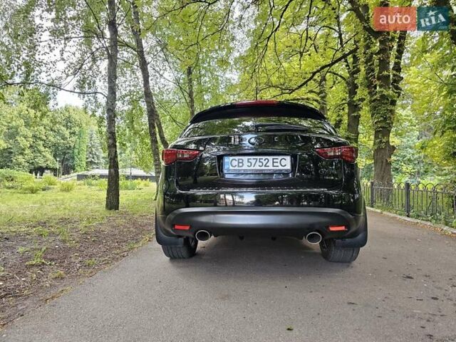 Чорний Інфініті QX70, об'ємом двигуна 3.7 л та пробігом 145 тис. км за 24500 $, фото 7 на Automoto.ua