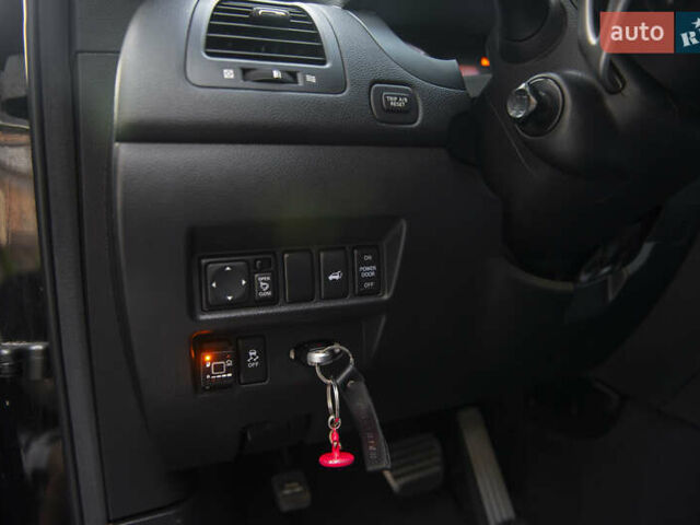 Черный Инфинити QX70, объемом двигателя 3.7 л и пробегом 124 тыс. км за 23000 $, фото 37 на Automoto.ua