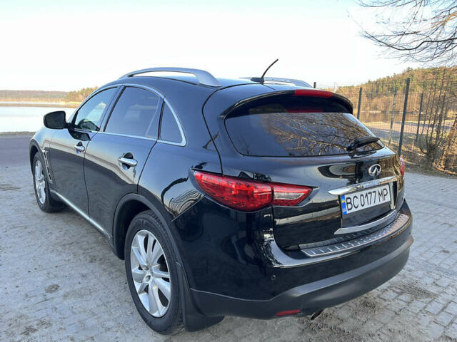 Чорний Інфініті QX70, об'ємом двигуна 3.7 л та пробігом 193 тис. км за 18900 $, фото 11 на Automoto.ua