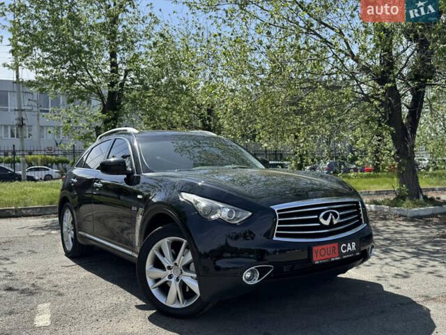 Черный Инфинити QX70, объемом двигателя 3 л и пробегом 215 тыс. км за 17500 $, фото 9 на Automoto.ua