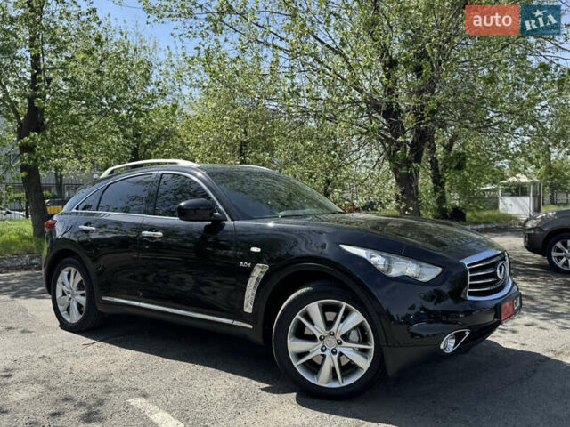 Черный Инфинити QX70, объемом двигателя 3 л и пробегом 215 тыс. км за 17500 $, фото 12 на Automoto.ua
